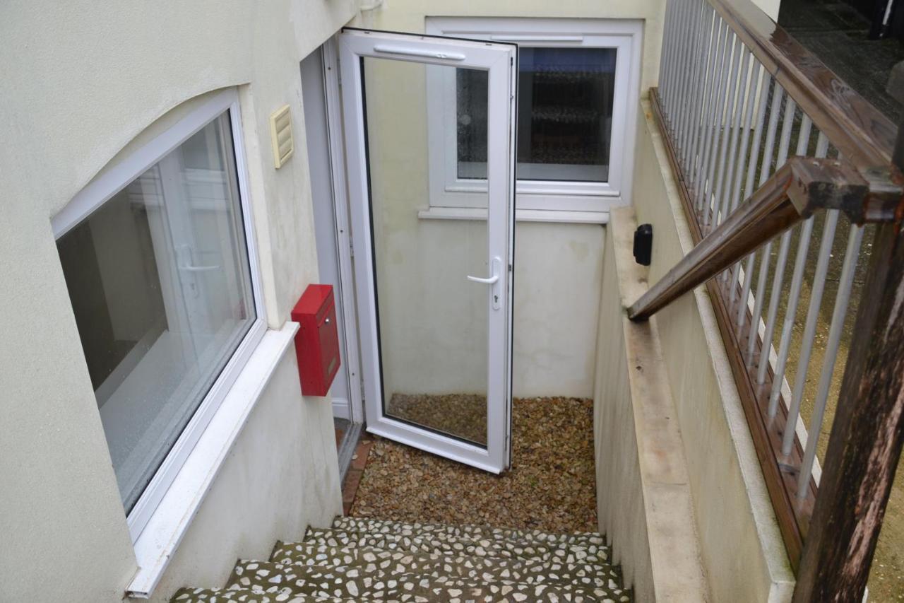 Willow Tree 1 Bed Apartment - Stayseekers Salisbury Exterior photo